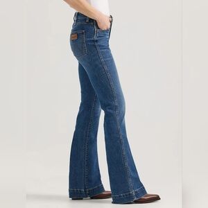 Wrangler Women's High Rise Trouser Jeans